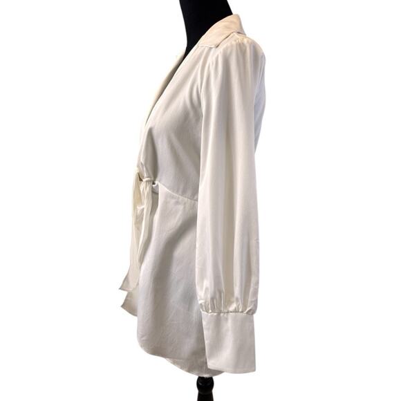 NEW TOPSHOP NORDSTROM Cream Twist Front Satin Mini Shirt Dress Size 6 - Picture 3 of 7